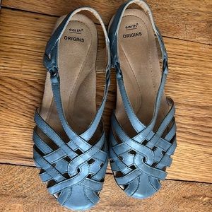 Earth origins belle Brielle 8.5 wide Moroccan blue leather
